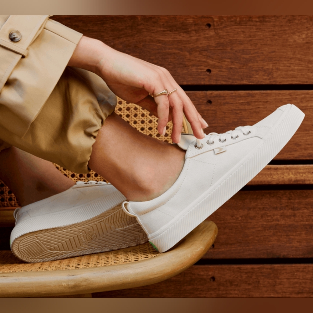 Cariuma OCA Low Off-White Canvas Sneakers